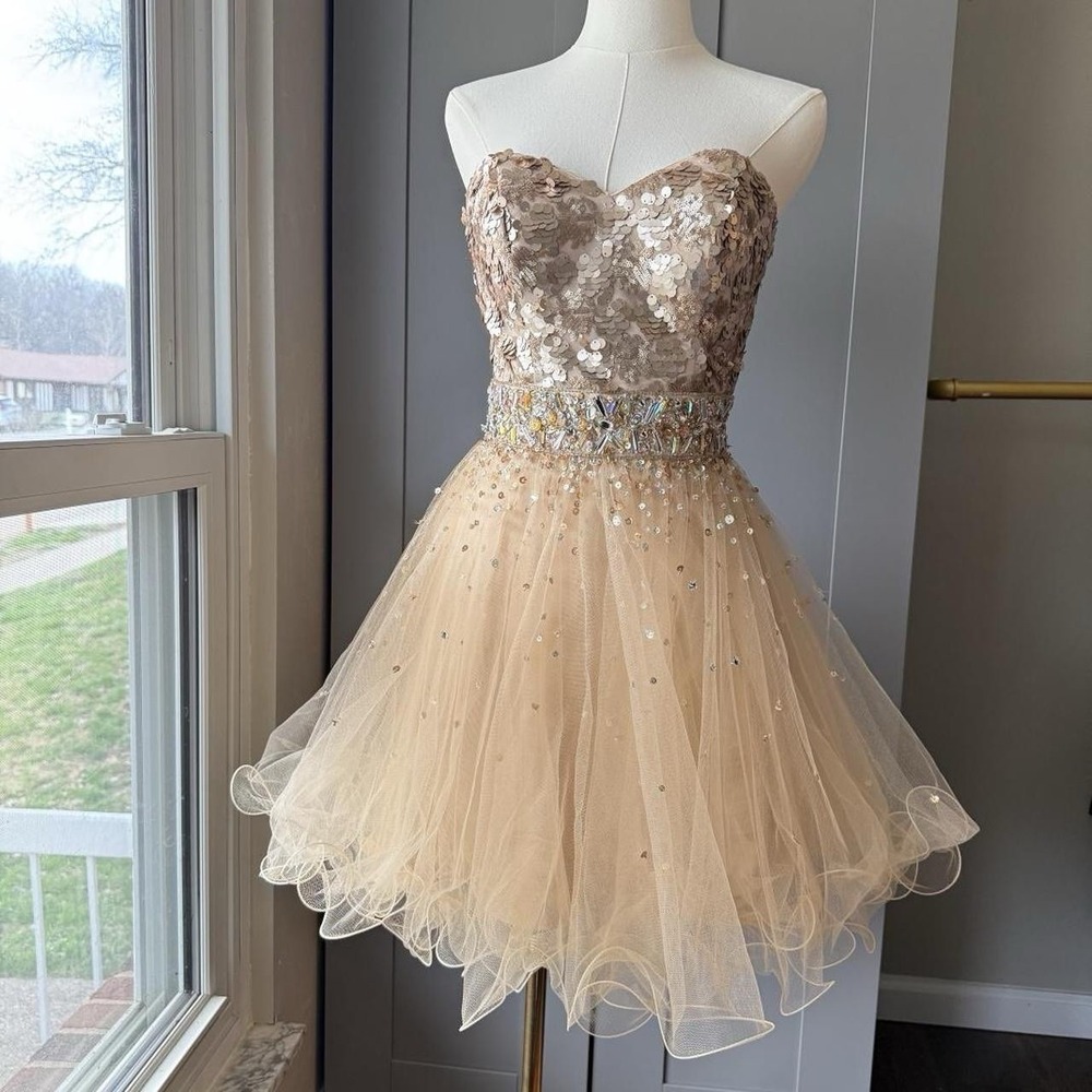 Kiss Kiss Formal Strapless Sequin Beaded Tulle Party Dress Champagne Gold Size 6